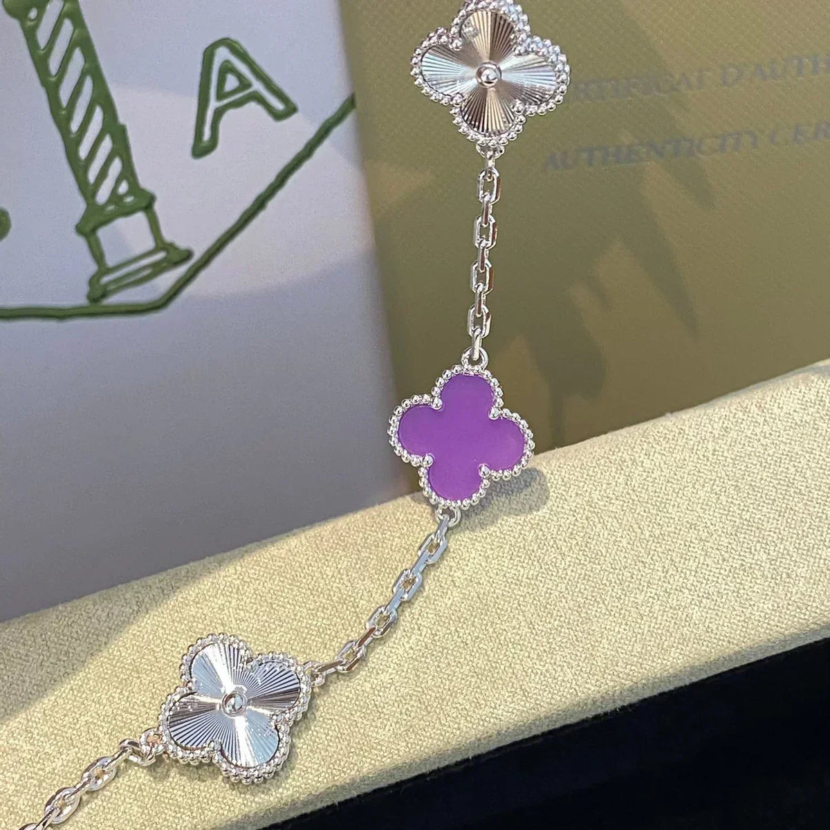 [Dream ]New  CLOVER 5 MOTIF VIOLET BRACELET COLLECTION