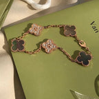 [Dream ]New CLOVER 5 MOTIF GRAY MOP BRACELET COLLECTION