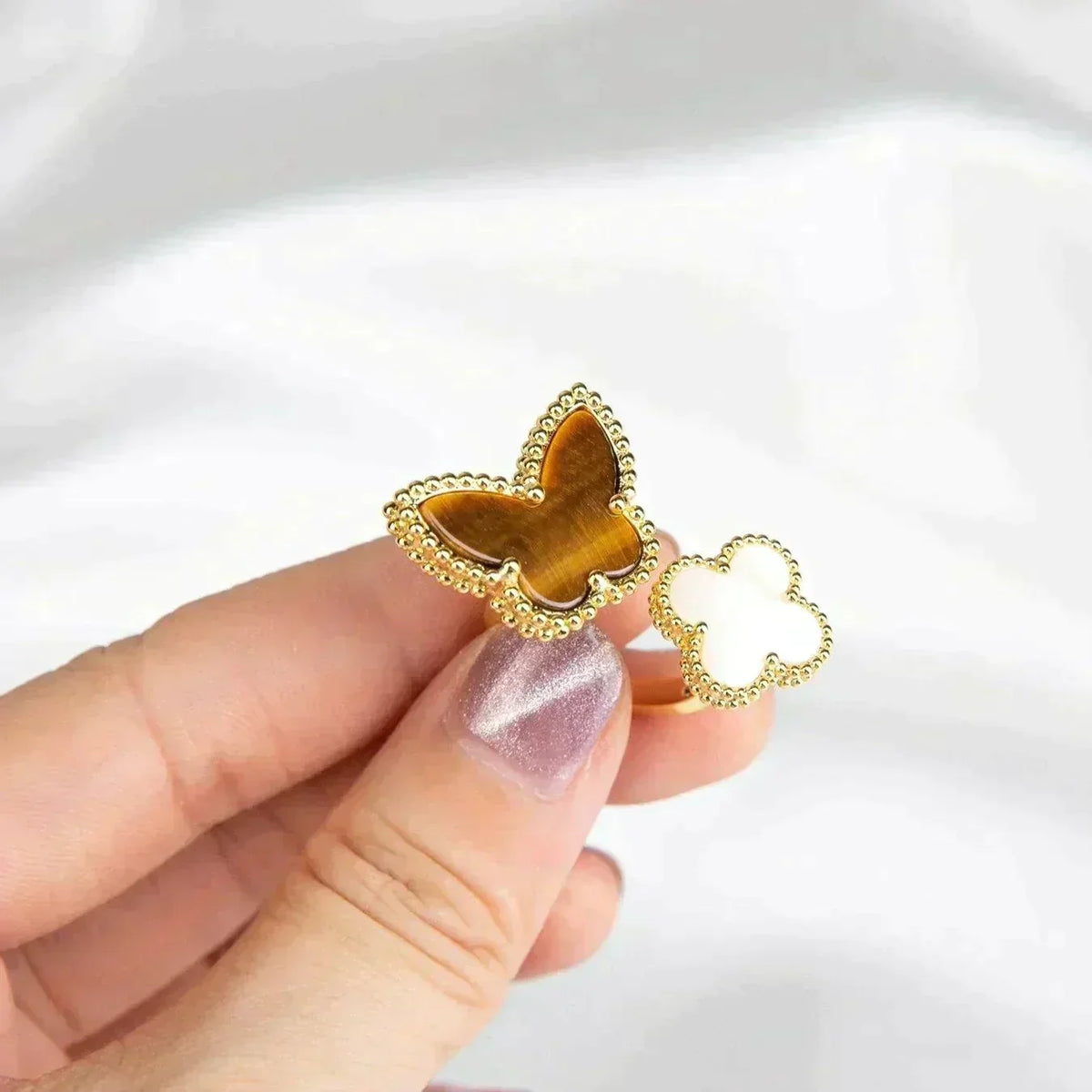 Dream LUCKY BETWEEN THE FINGER RING