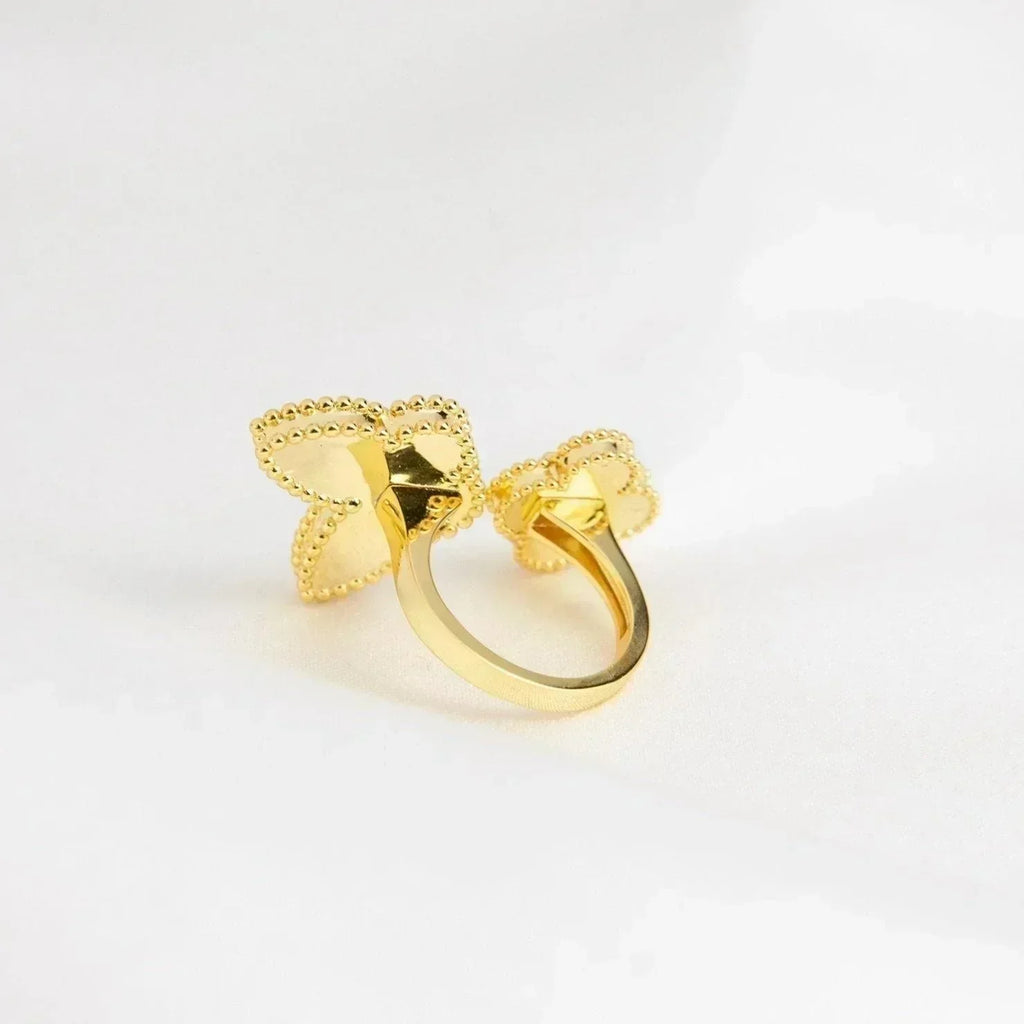 Dream LUCKY BETWEEN THE FINGER RING