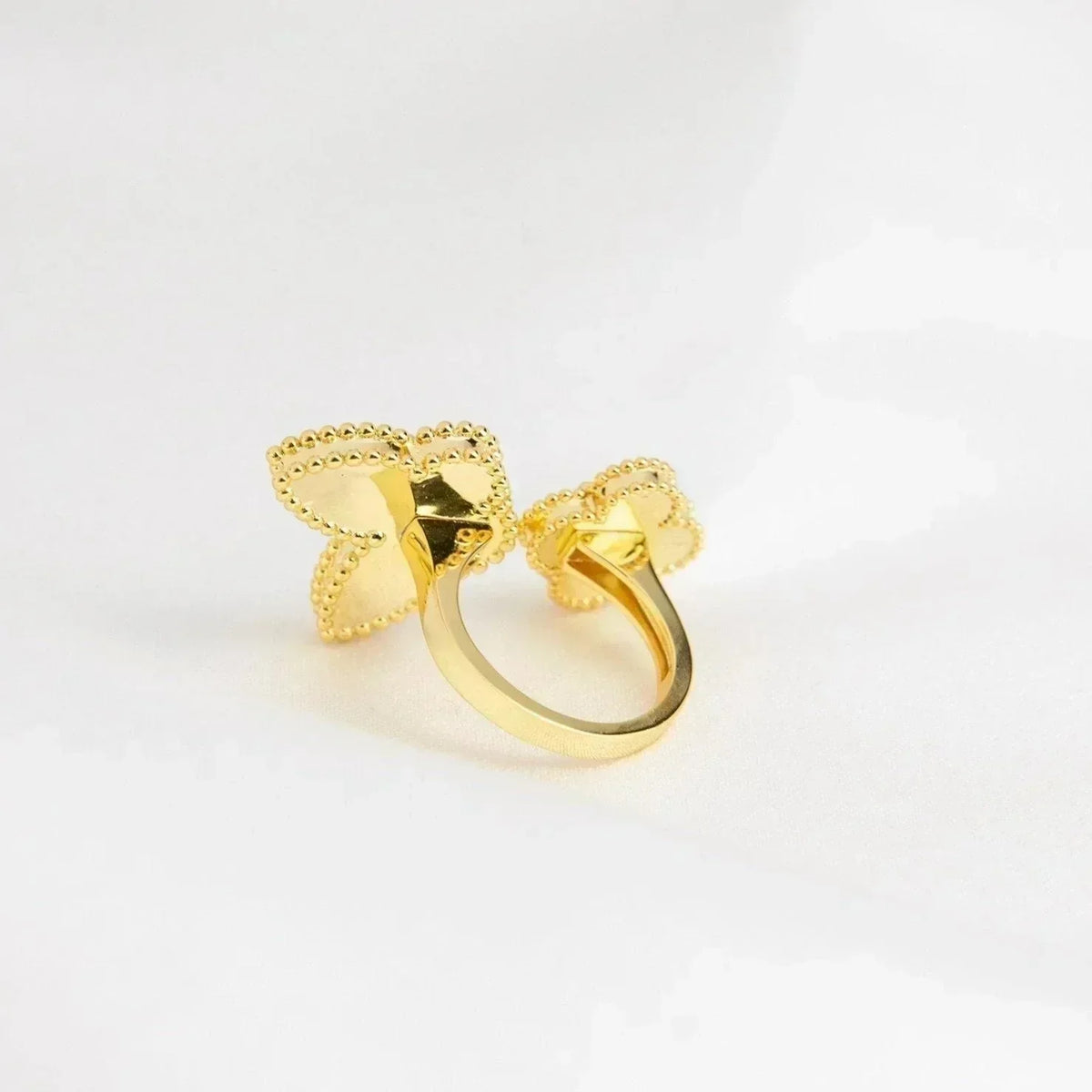 Dream LUCKY BETWEEN THE FINGER RING