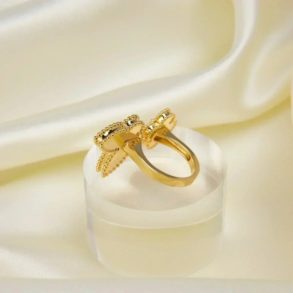 Dream LUCKY BETWEEN THE FINGER RING