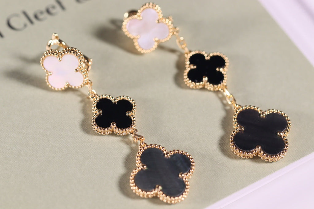 Dream CLOVER EARRINGS GOLD ONYX MOP 3 MOTIF