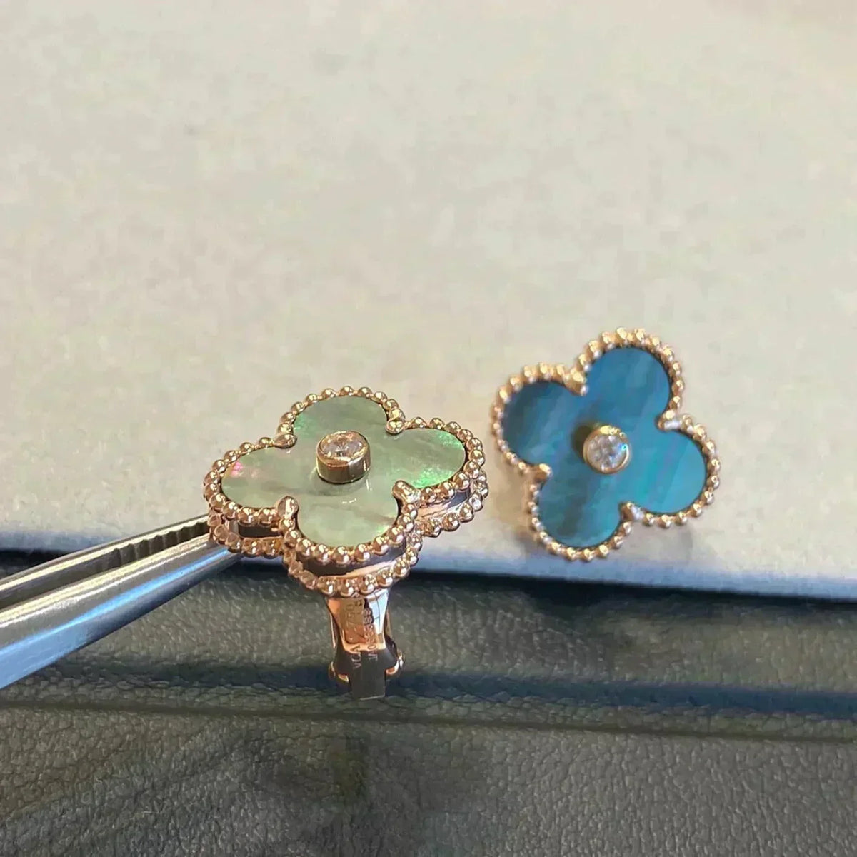 Dream CLOVER MEDIUM 1 MOTIFS GRAY MOP  DIAMOND EARRINGS