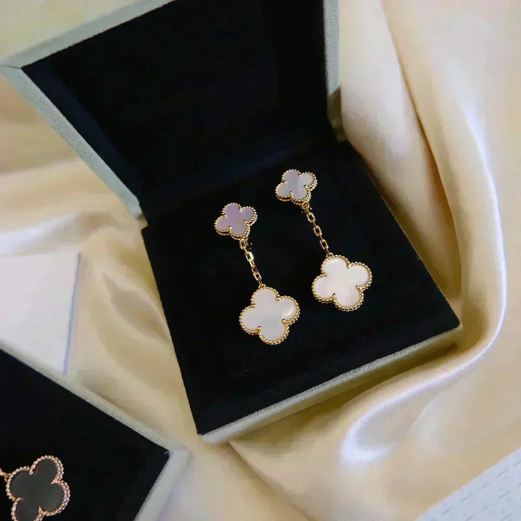 Dream CLOVER 2 MOTIF WHITE MOP EARRINGS
