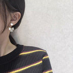 Dream CLOVER SWEET WHITE MOP EARRINGS