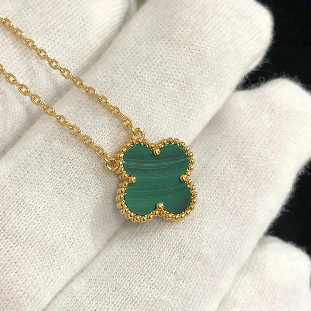 Dream CLOVER 15MM MALACHITE SINGLE FLOWER  NECKLACE