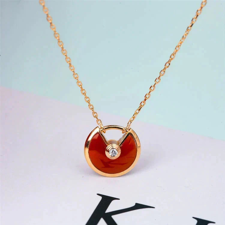 Dream AMULETTE GOLD CARNELIAN ONYX NECKLACE