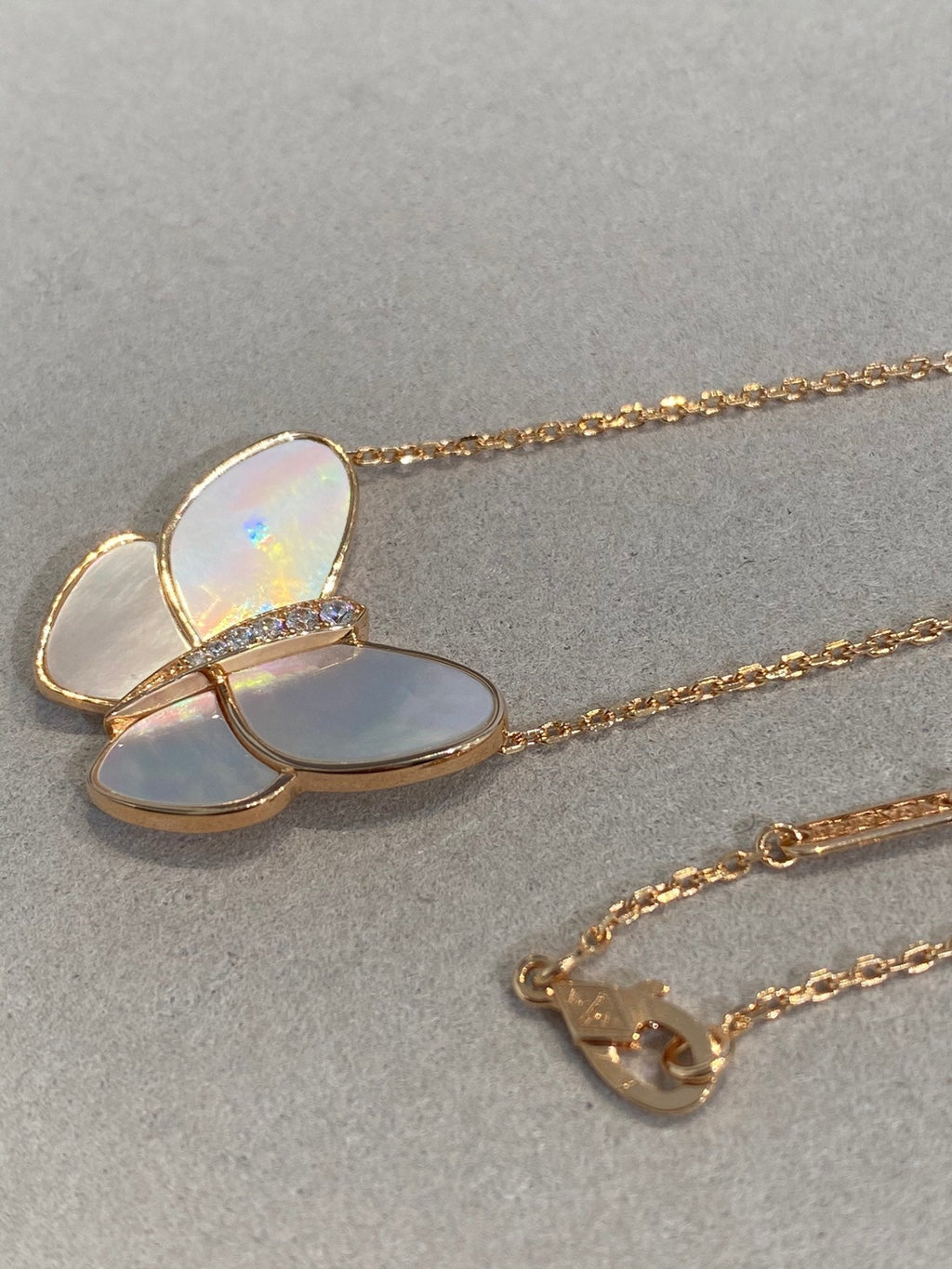 Dream BUTTERFLY GOLD MOP DIAMOND NECKLACE