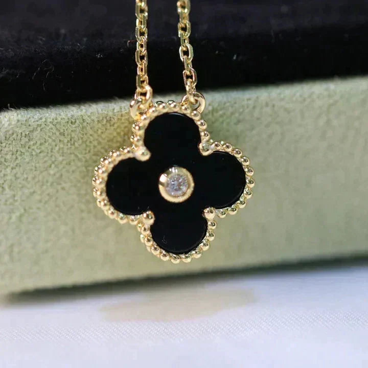 Dream CLOVER 15MM DIAMOND ONYX NECKLACE