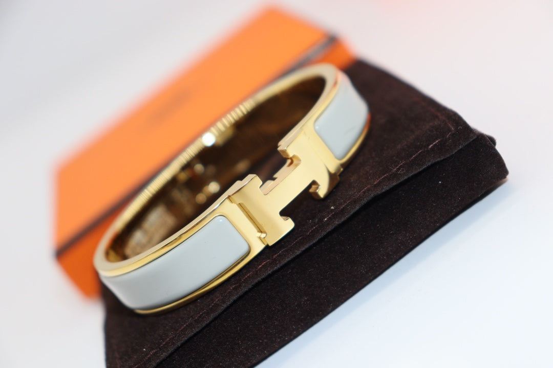 Dream H HELLBLAUES ARMBAND