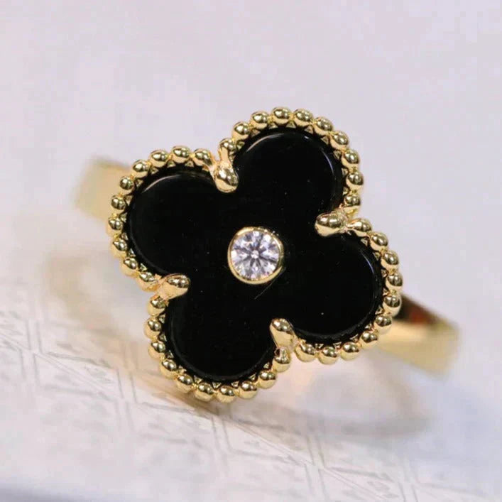 Dream CLOVER ONYX RING GOLD DIAMOND