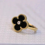 Dream CLOVER ONYX RING GOLD DIAMOND