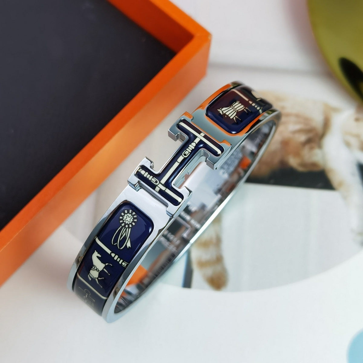 Dream H DECKEN DUNKELBLAUER ARMBAND