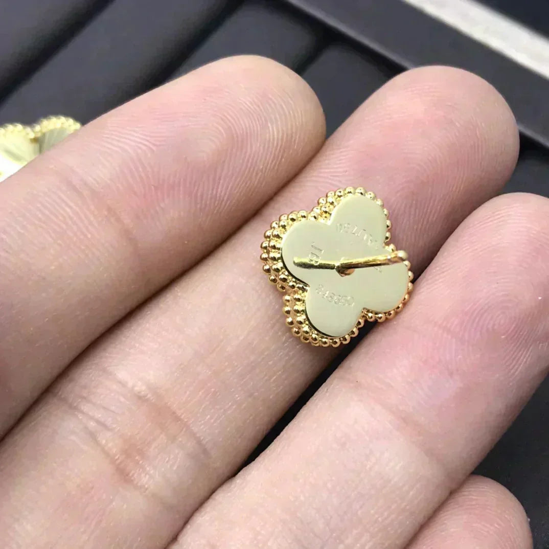 Dream CLOVER MINI 9.5MM LASER EARRINGS
