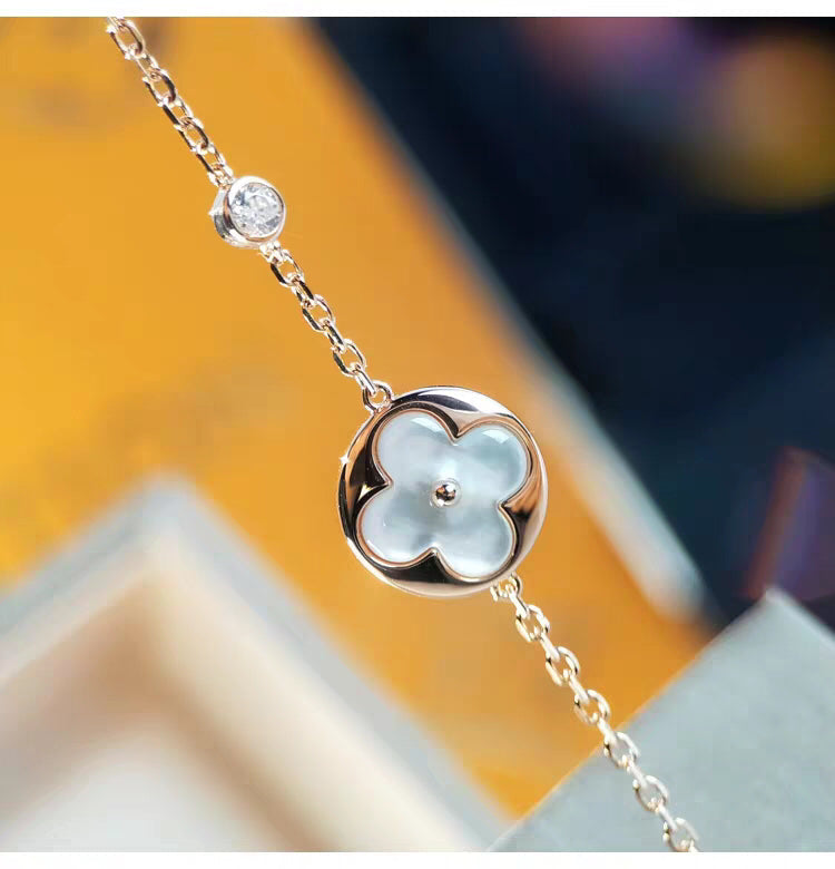 Dream SUN MOP GOLD 1 DIAMOND NECKLACE