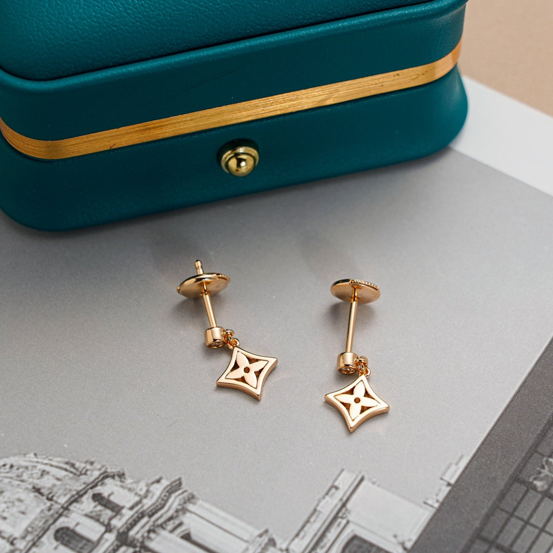 Dream STAR EARRINGS GOLD