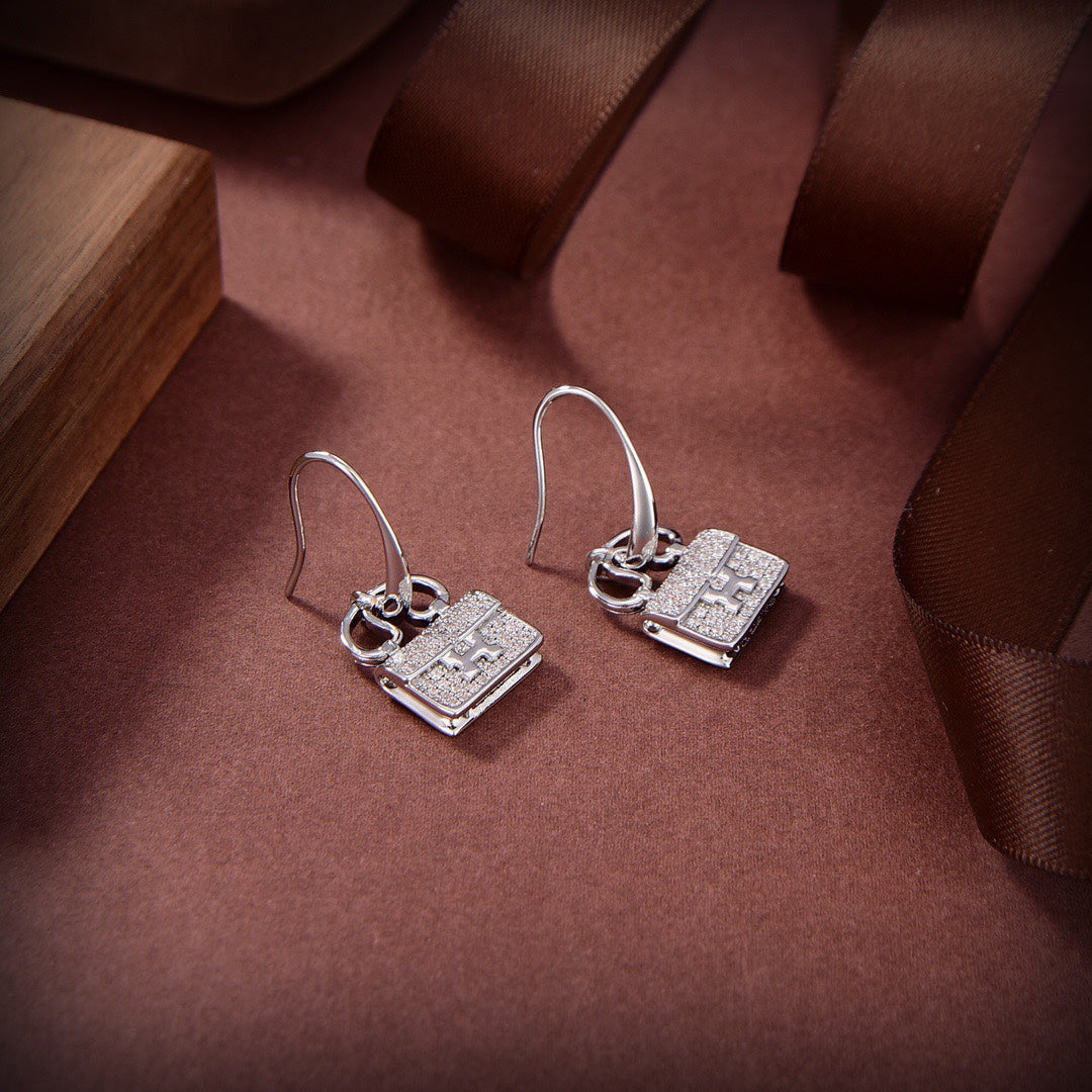Dream KELLY DIAMOND EARRINGS