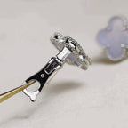 Dream CLOVER MEDIUM 1 MOTIFS  WHITE MOP EARRINGS SILVER
