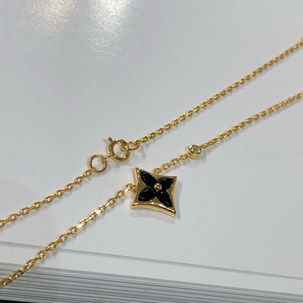 Dream STAR BLACK MOP NECKLACE