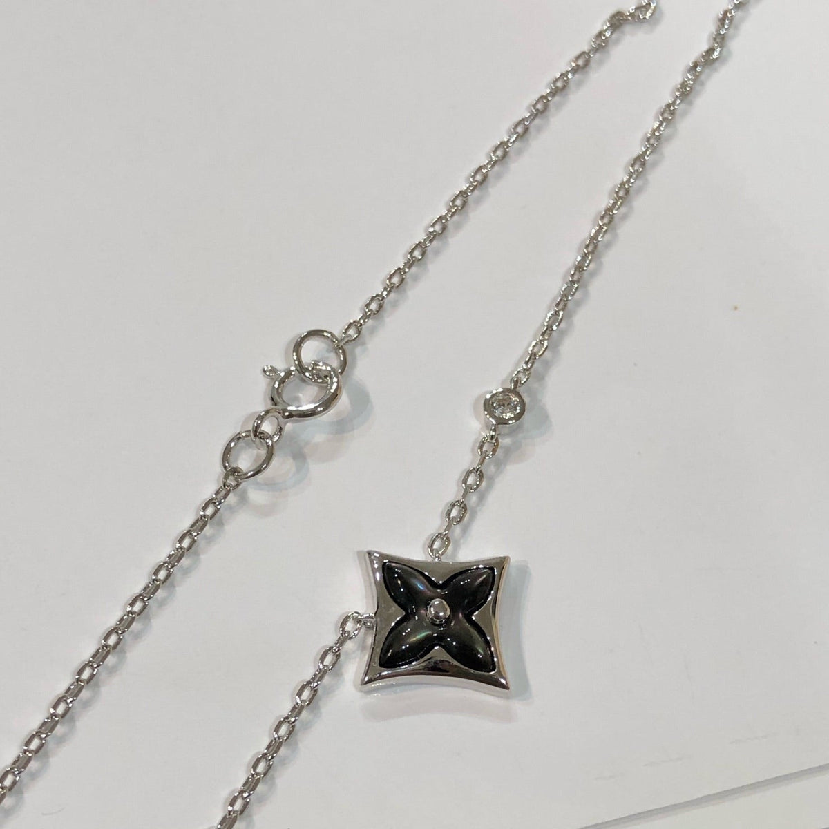 Dream STAR BLACK MOP NECKLACE