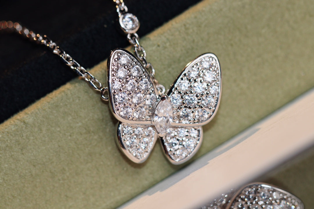 Dream BUTTERFLY DIAMOND NECKLACE