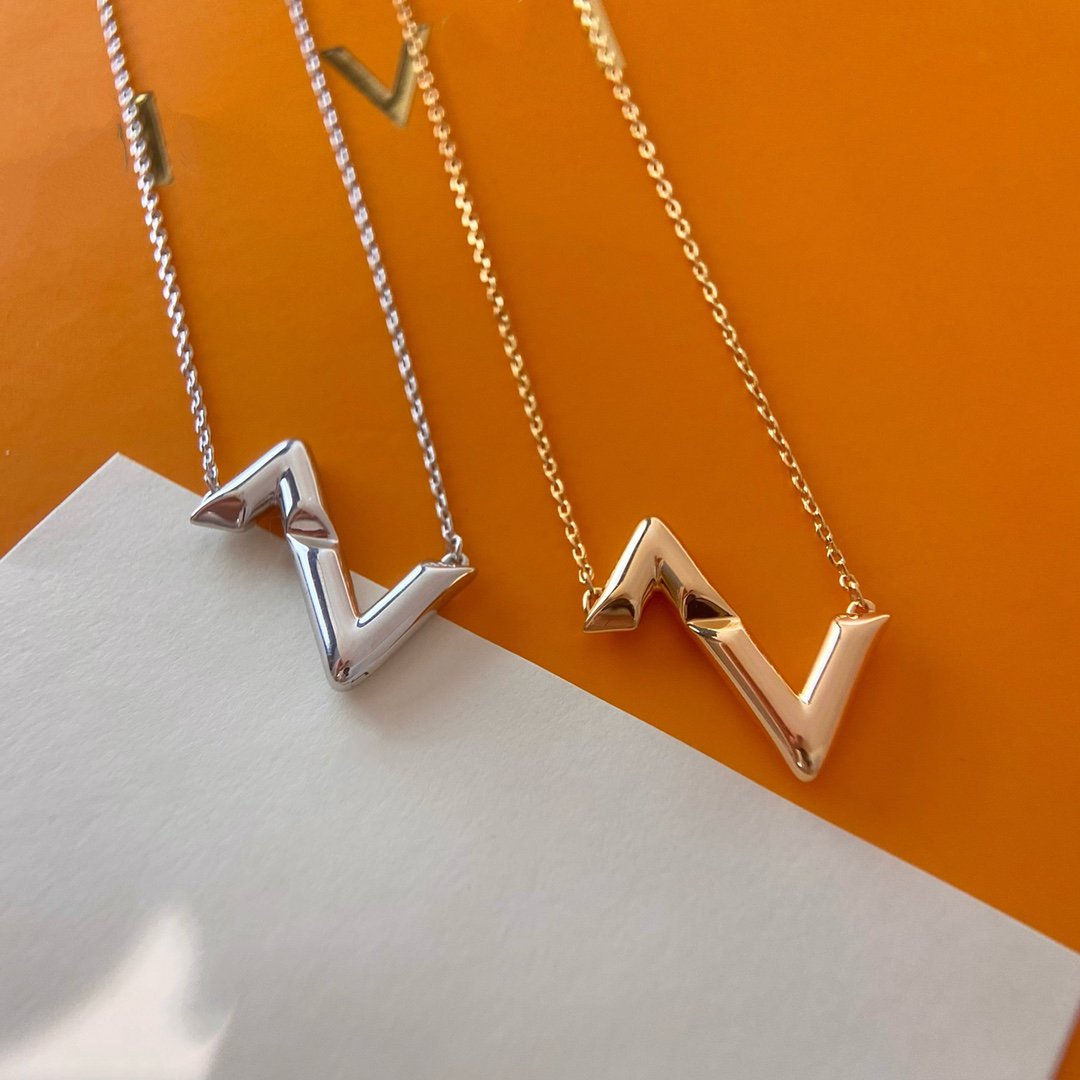 Dream VOLTE UPSIDE DOWN NECKLACE