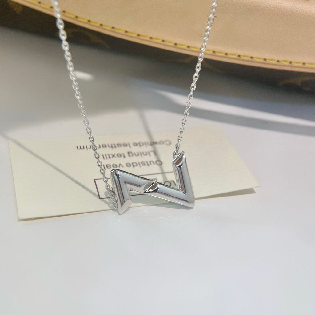 Dream VOLTE UPSIDE DOWN NECKLACE