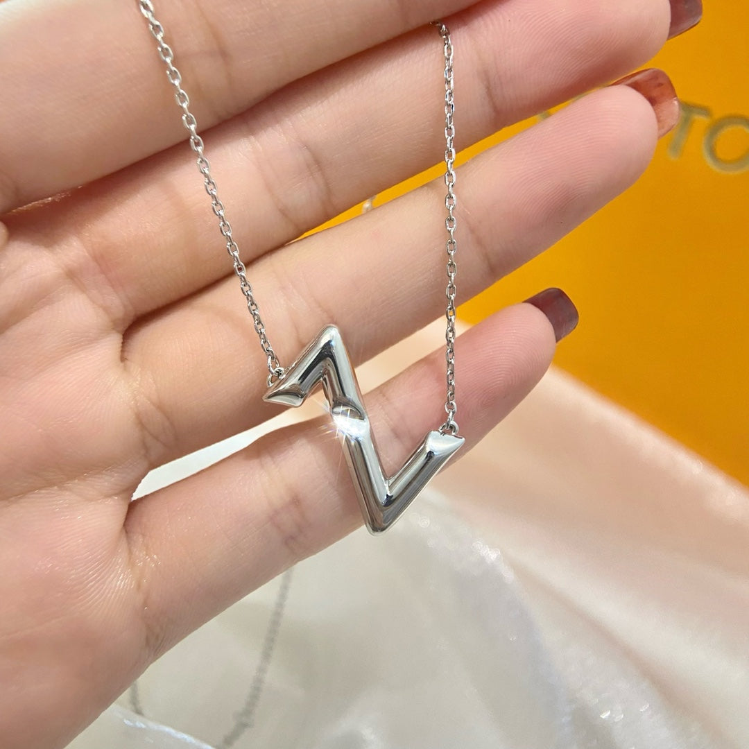 Dream VOLTE UPSIDE DOWN NECKLACE