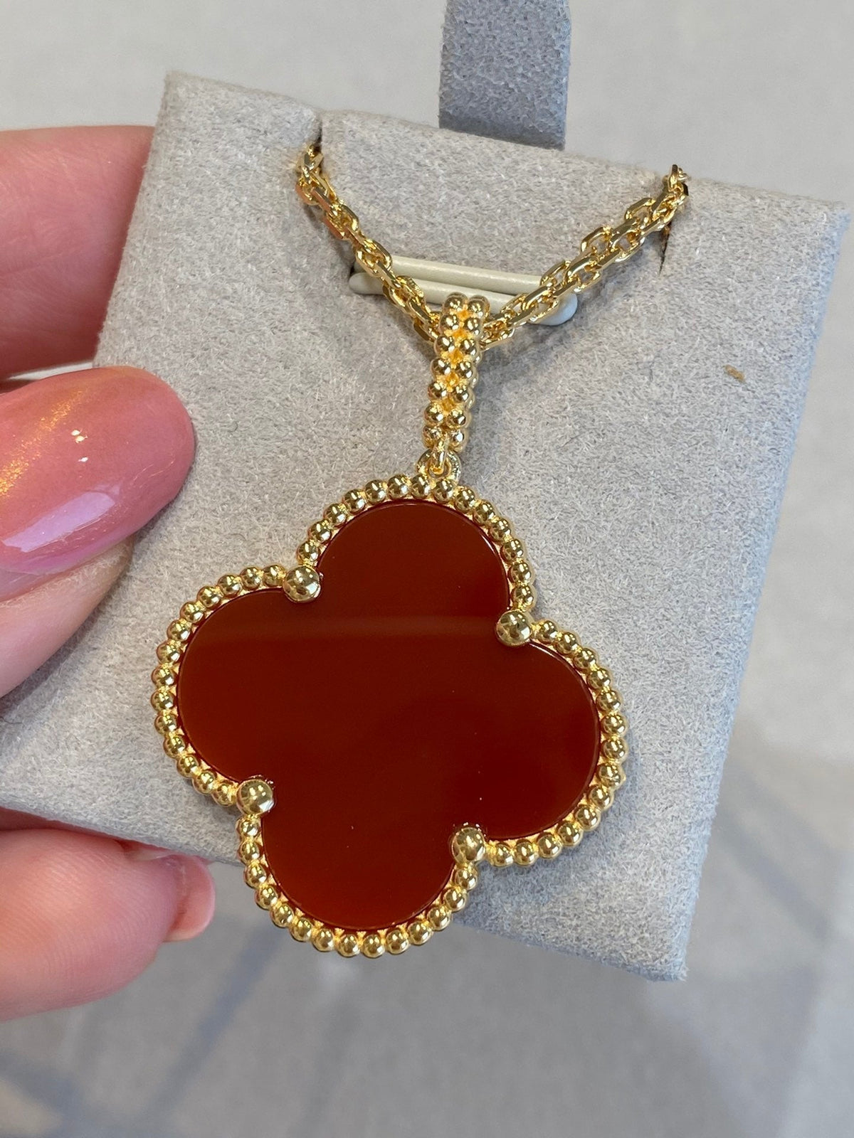 Dream CLOVER 25MM NECKLACE GOLD CARNELIAN