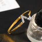 TRAUM VOLTE UPSITE DOWN GOLD DIAMANTARMBAND