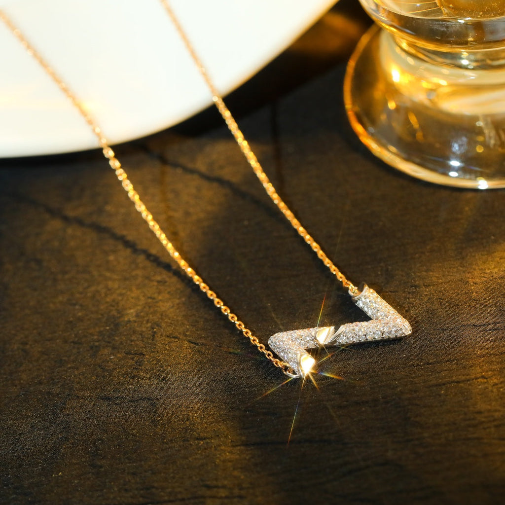 Dream VOLT SILVER DIAMOND PEDANT NECKLACE