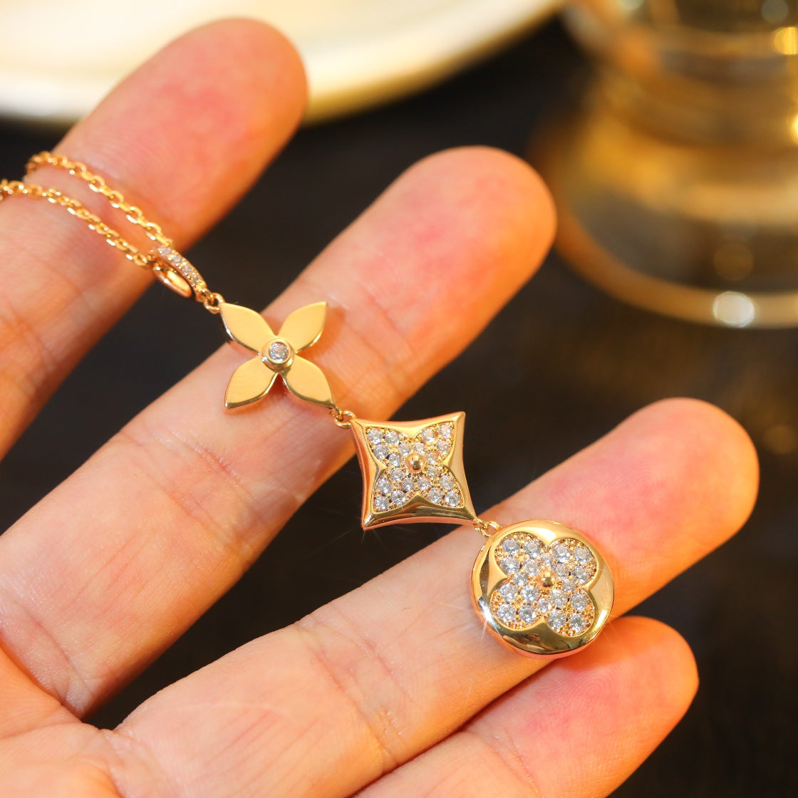 Dream STAR AND SUN DIAMOND PINK GOLD HALSKETTE