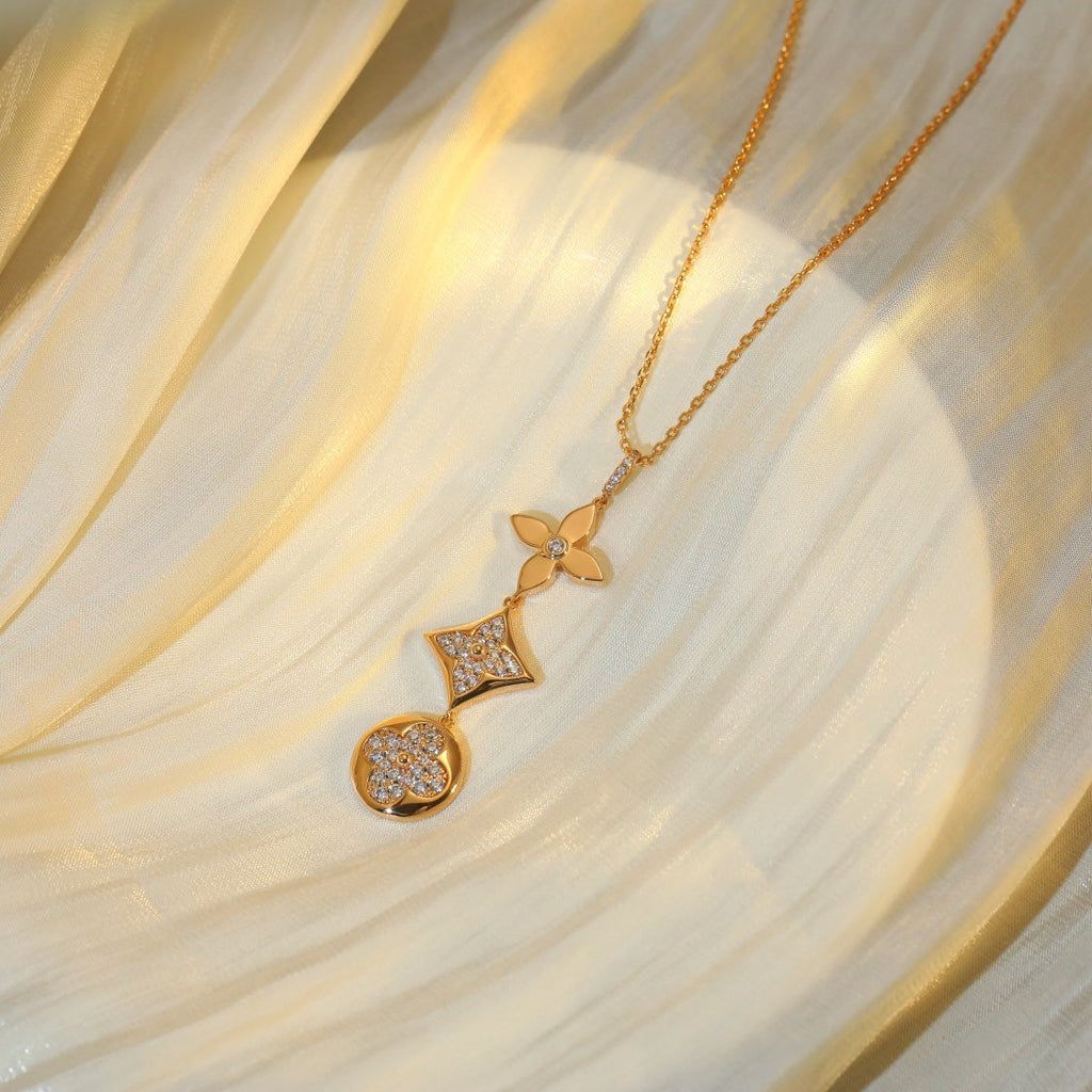 Dream STAR AND SUN DIAMOND PINK GOLD NECKLACE