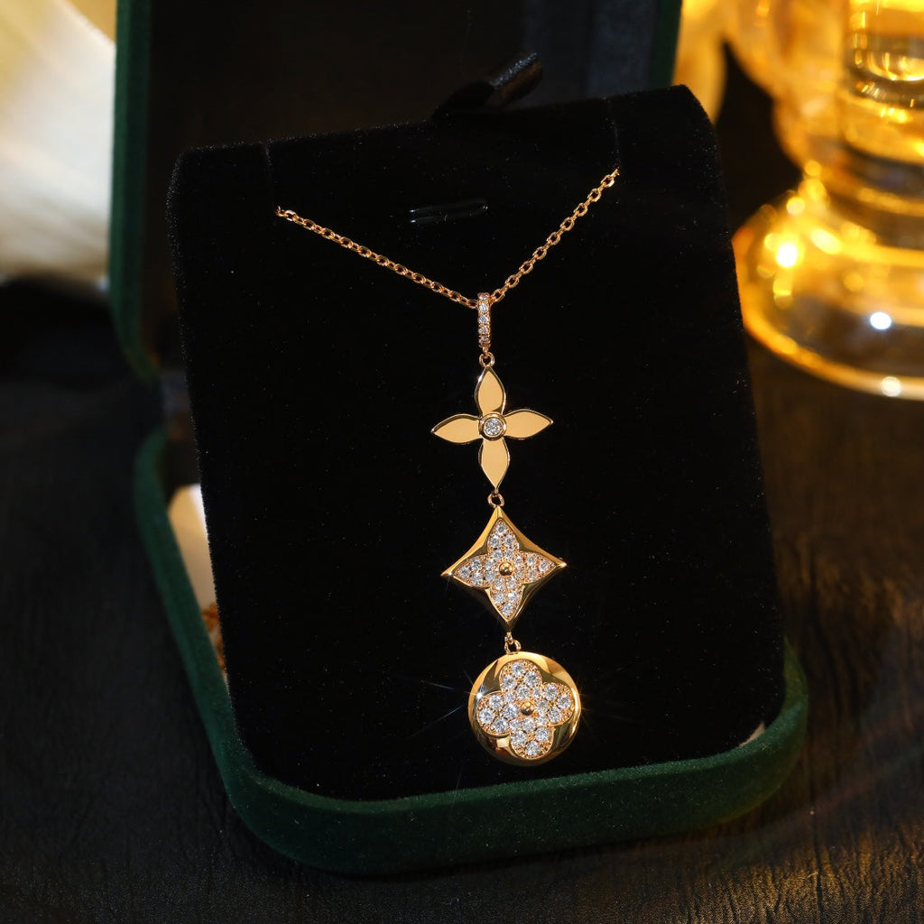 Dream STAR AND SUN DIAMOND PINK GOLD NECKLACE