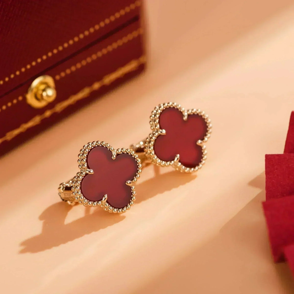 Dream CLOVER MEDIUM 1 MOTIFS CARNELIAN  EARRINGS