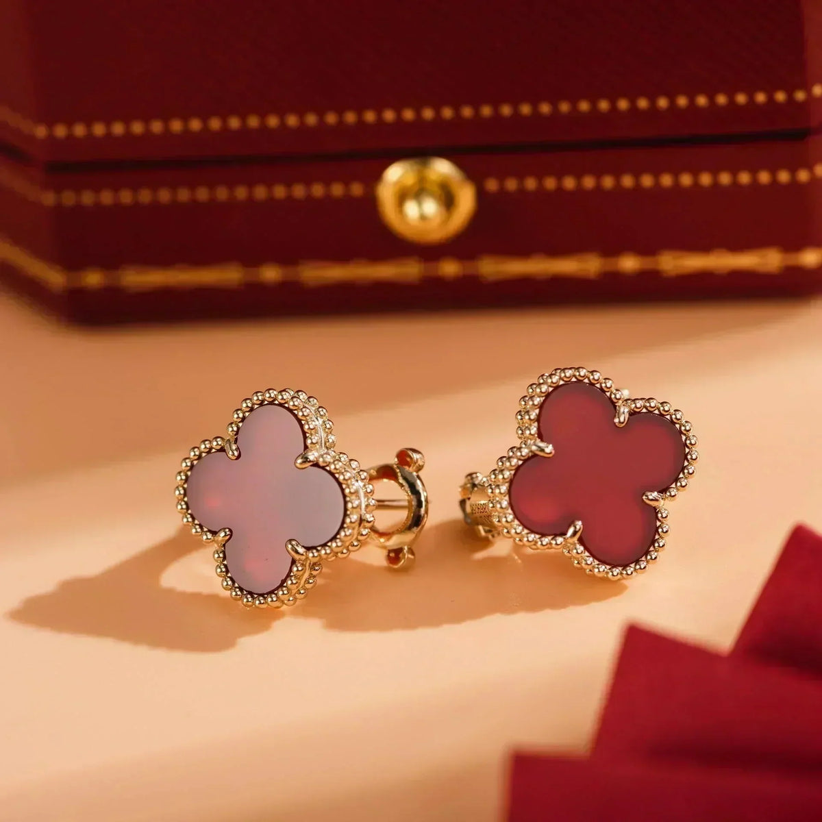 Dream CLOVER MEDIUM 1 MOTIFS CARNELIAN  EARRINGS