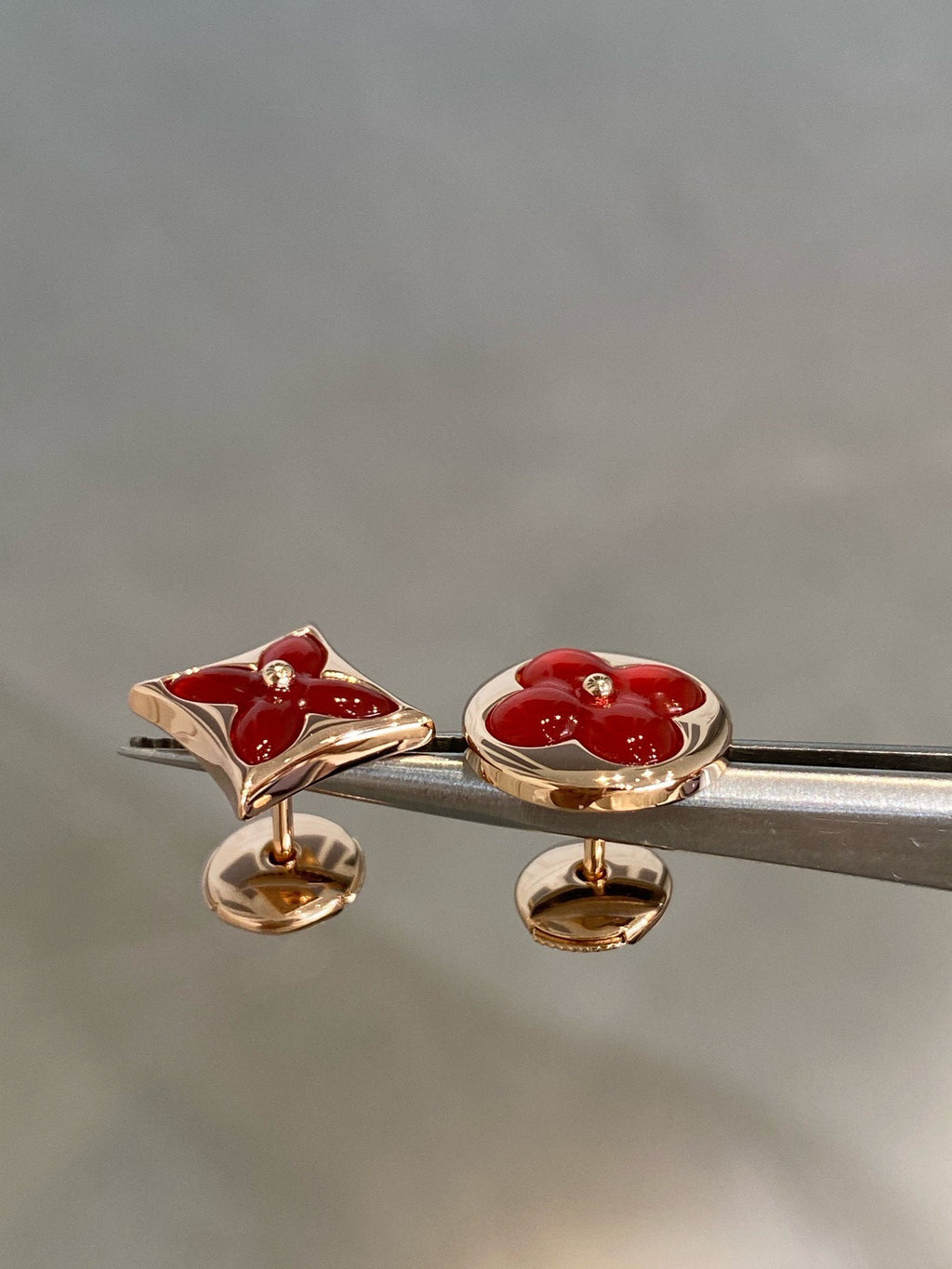 Dream STAR AND SUN PINK GOLD CARNELIAN STUD EARRINGS