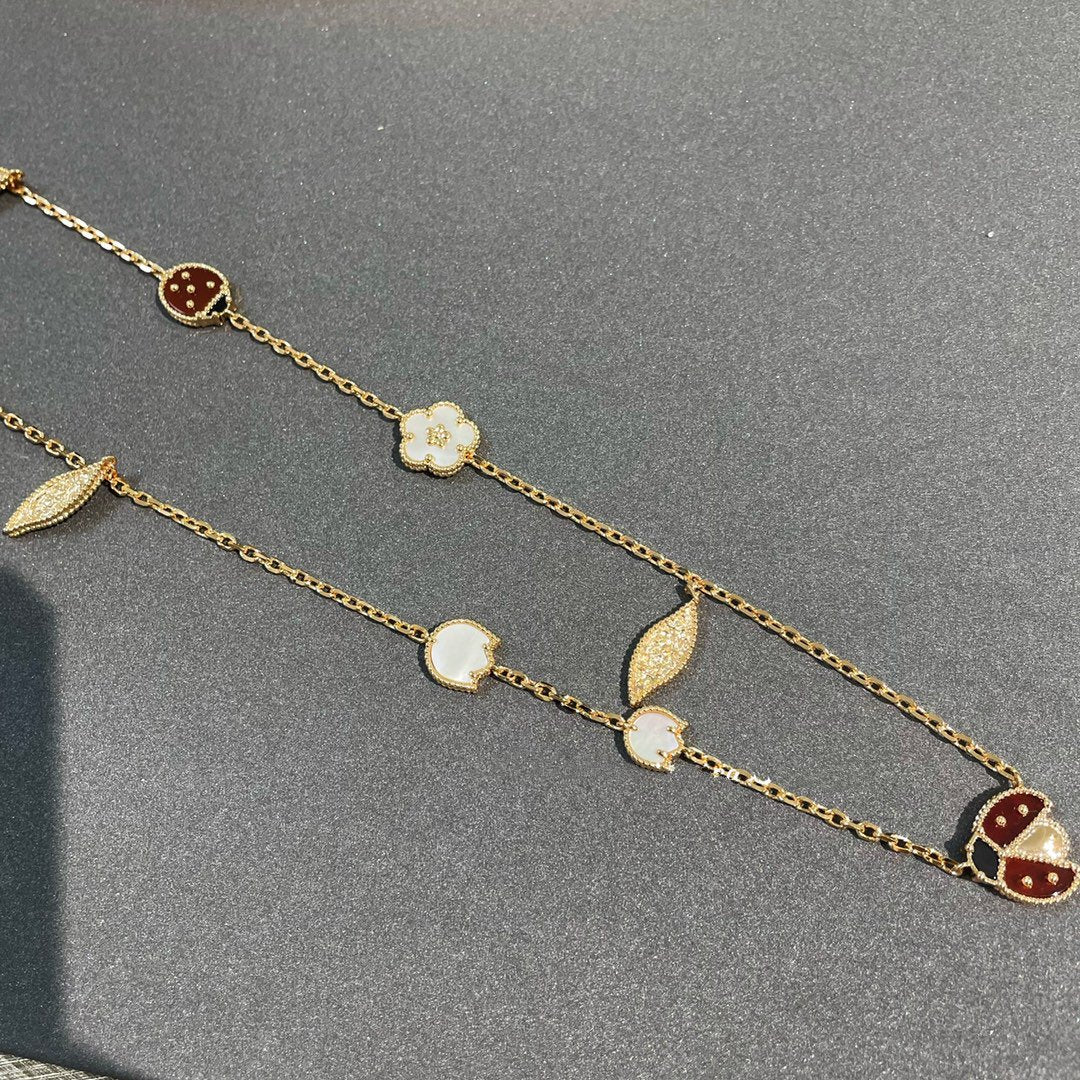 LUCKY SPRING 15 MOTIVE HALSKETTE AUS GOLD