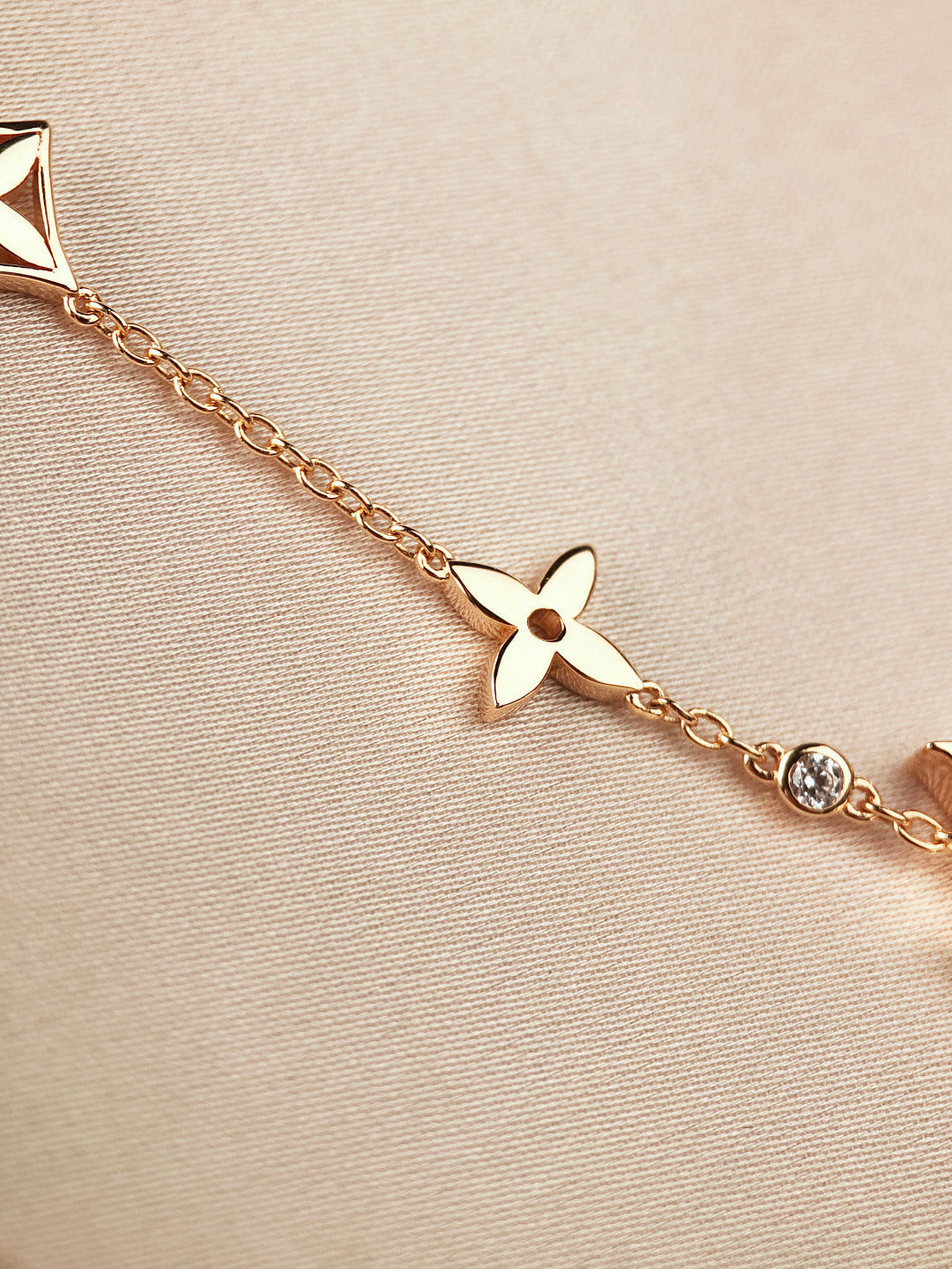 Dream STAR AND SUN 7 MOTIFS GOLD BRACELET