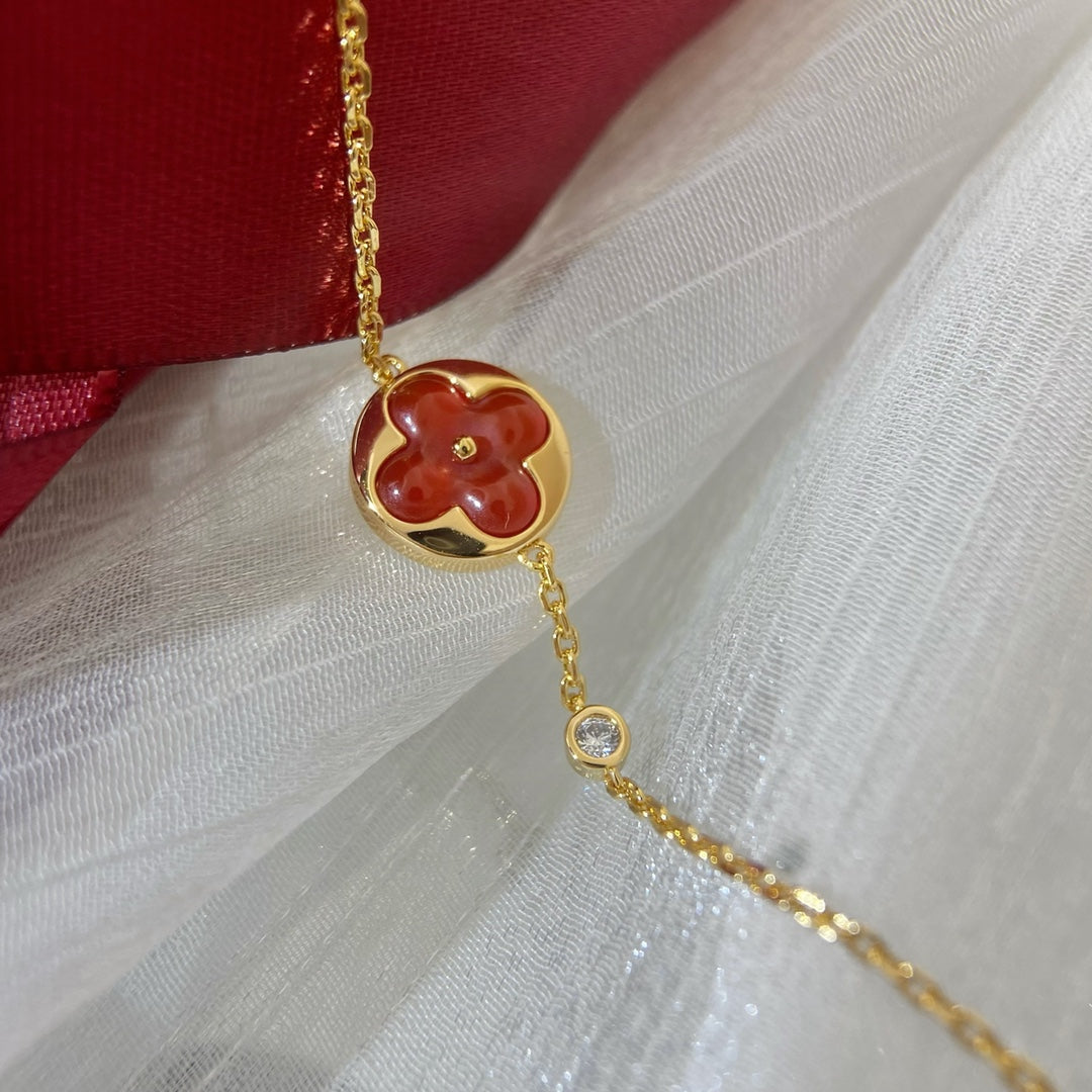 Dream SUN PEDANT CARNELIAN BRACELET