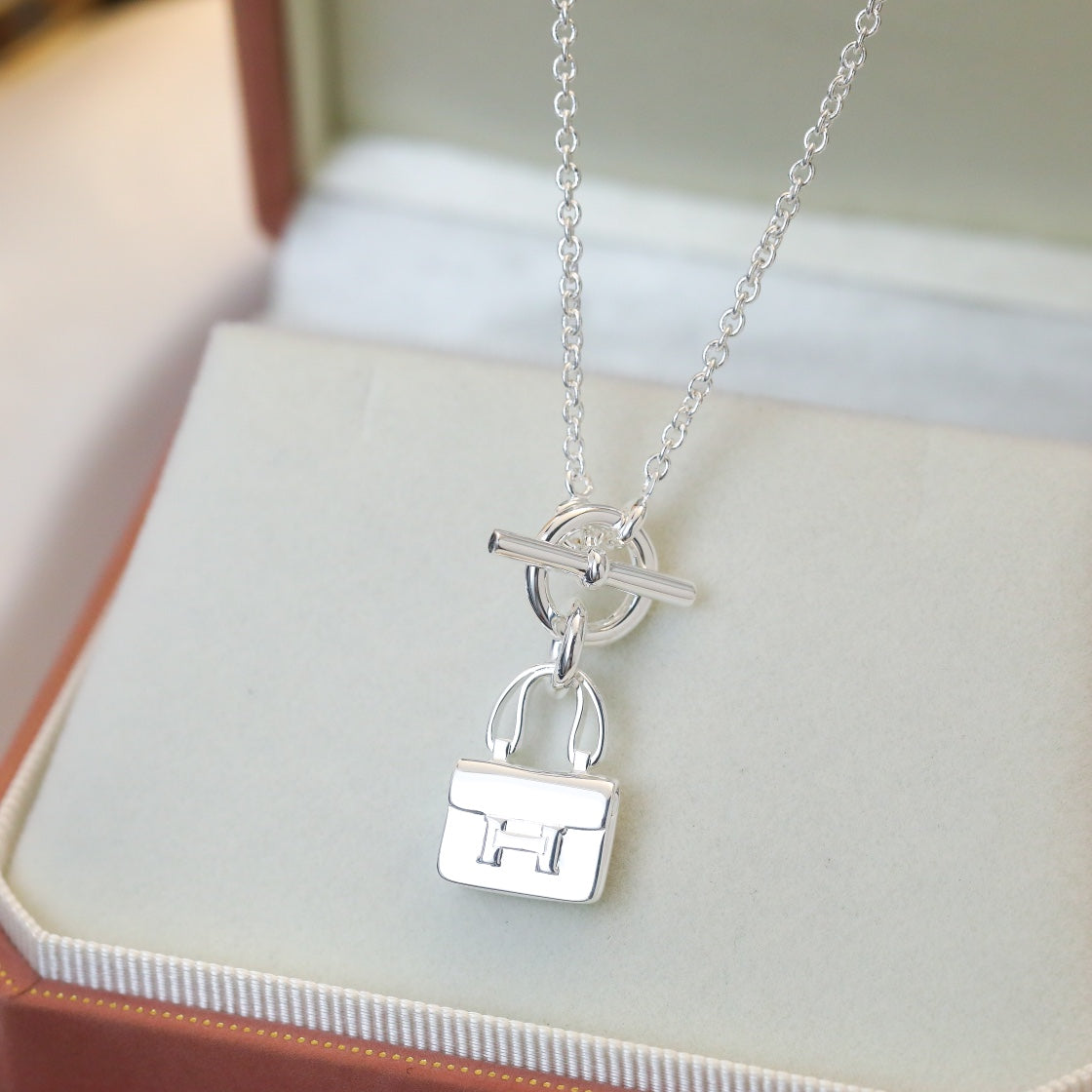 Dream POP H PEDANT SILVER NECKLACE