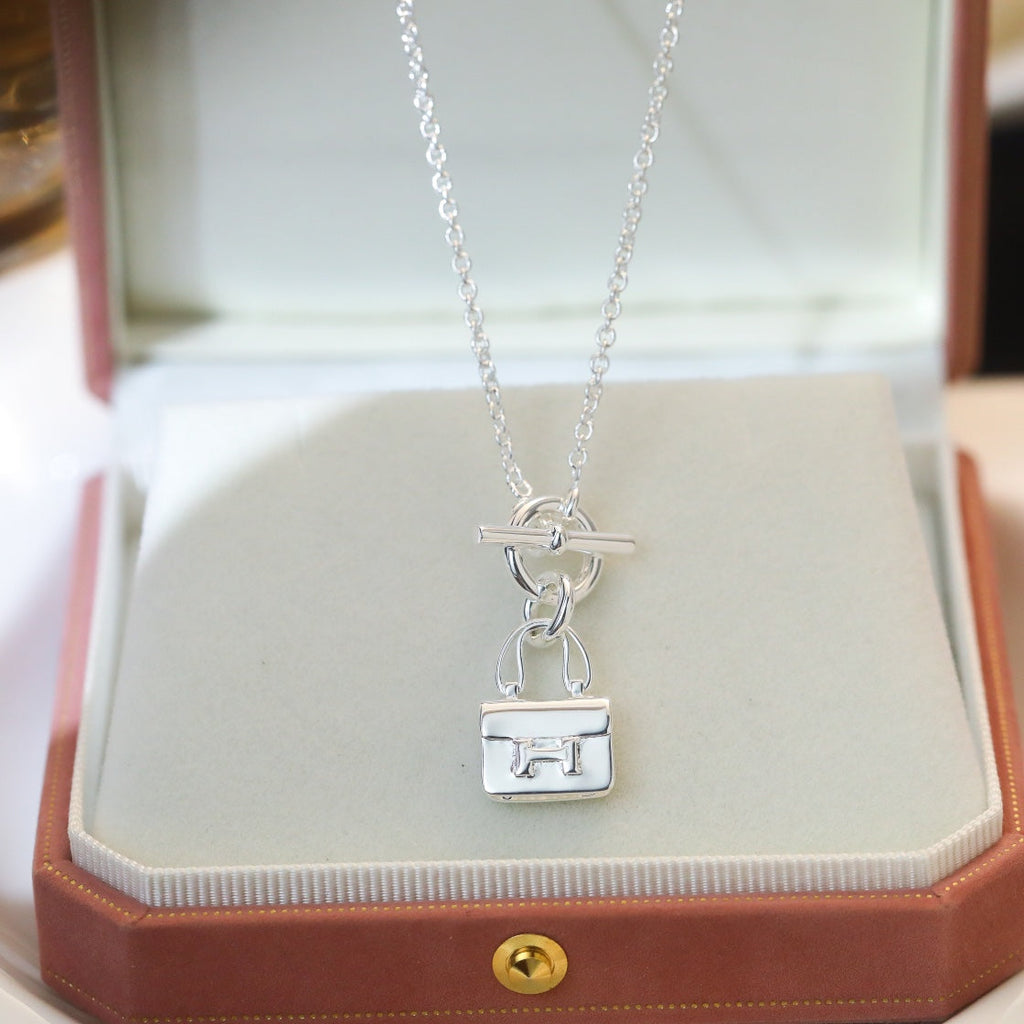 Dream POP H PEDANT SILVER NECKLACE