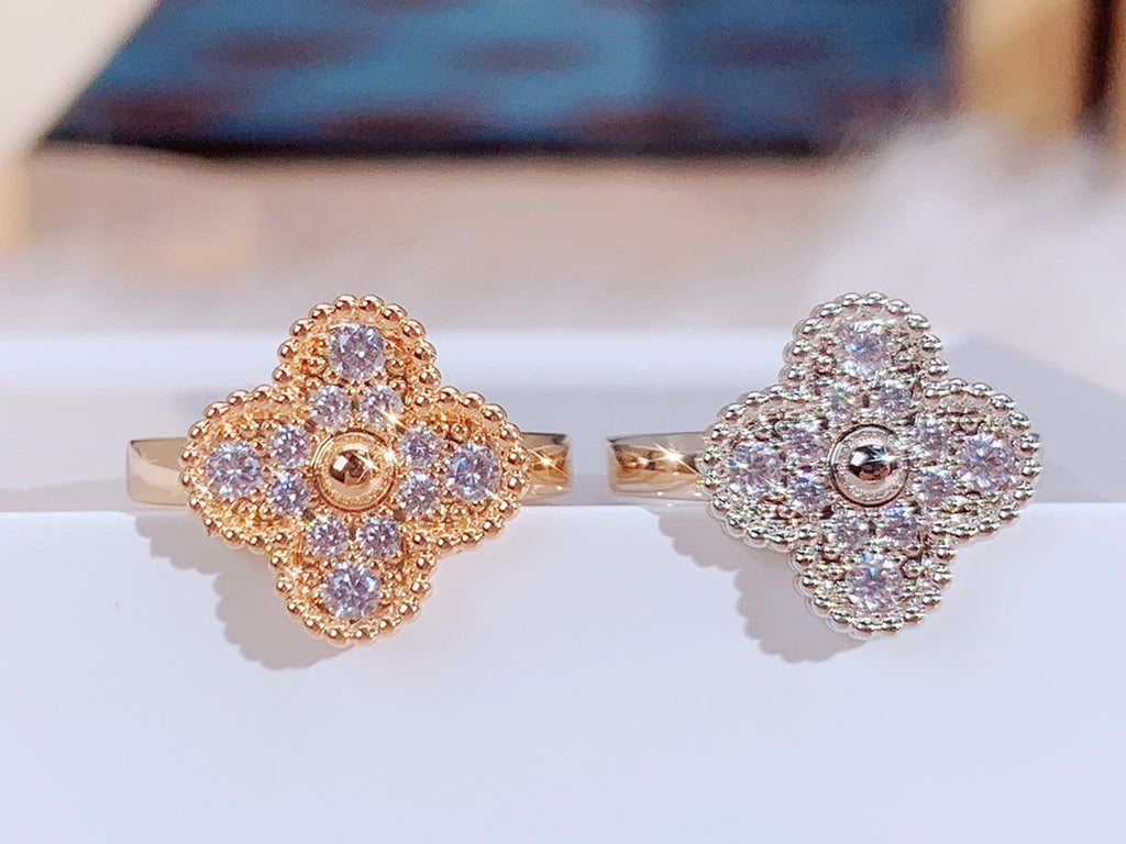 Dream CLOVER DIAMOND RING