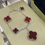 DREAM CLOVER ARMBAND MIT 5 MOTIVEN, SILBER UND KARNELIAN
