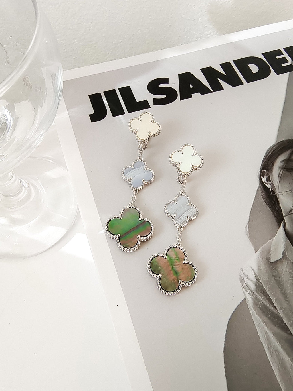 Dream CLOVER 3 MOTIFS CHALCEDONY DARK MOP SILVER EARRINGS