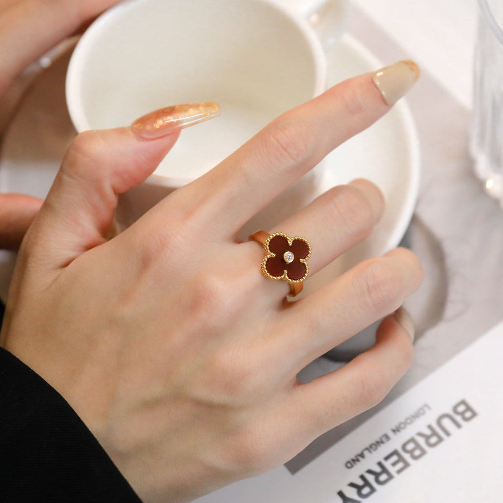 Traum Kleeblatt Karneol Ring Roségold Diamant