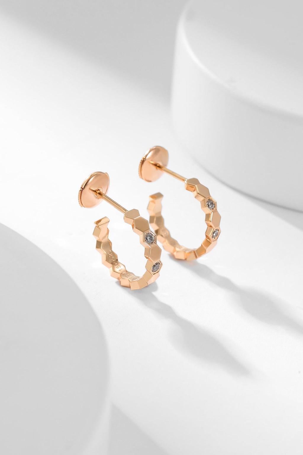 Dream BEE LOVE DIAMOND HOOP EARRINGS