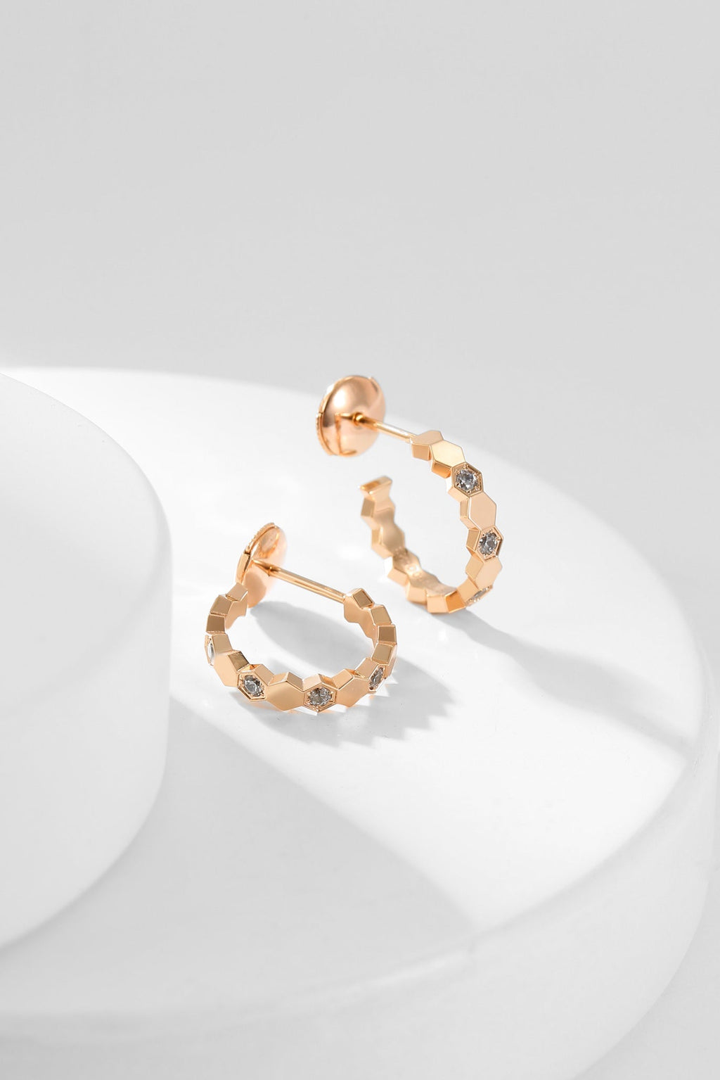 Dream BEE LOVE DIAMOND HOOP EARRINGS