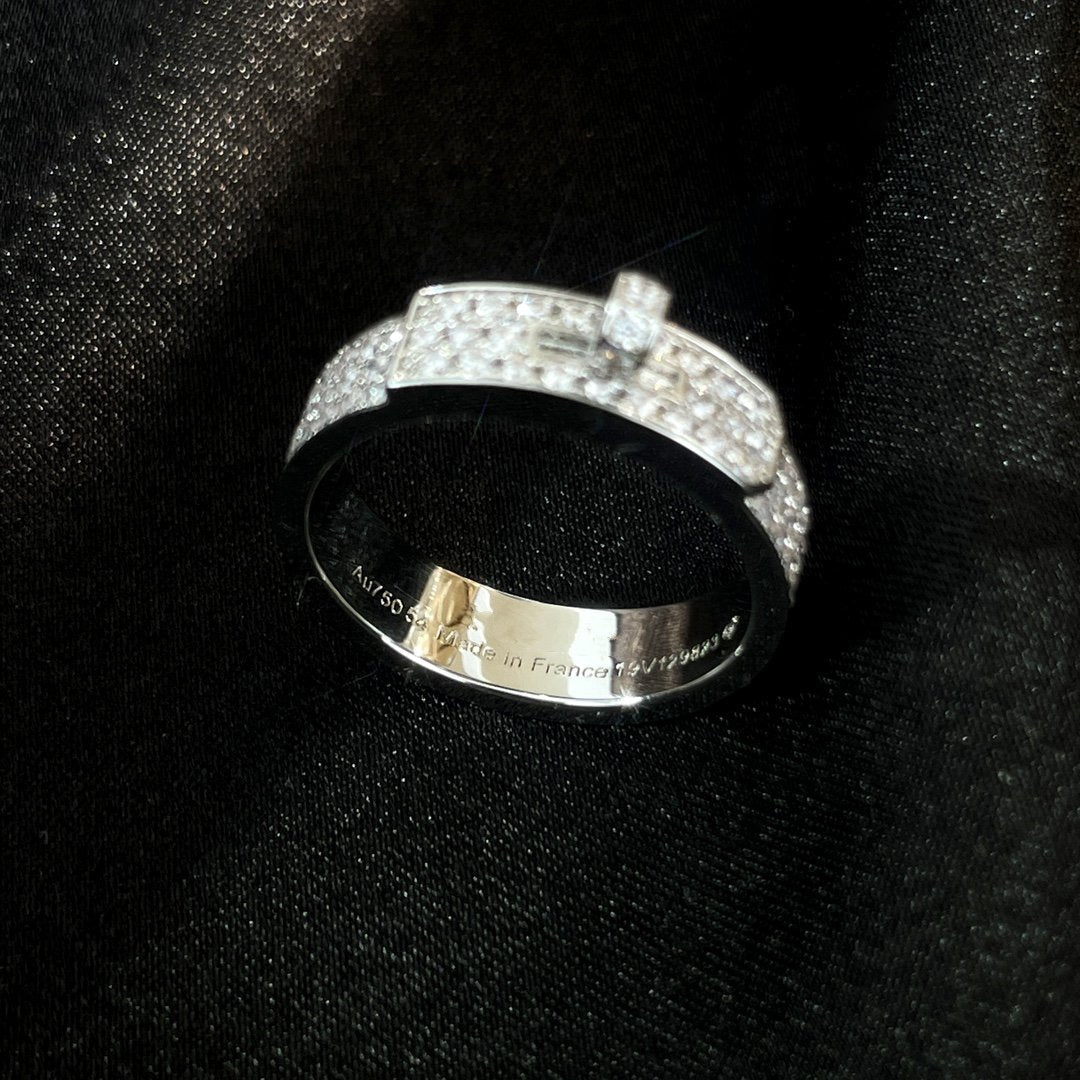Dream KELLY SILVER DIAMOND RING
